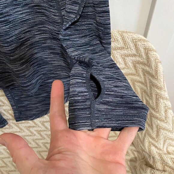 ZYIA Active Split Back Long Sleeve Shirt - Picture 4 of 8